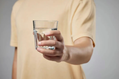 喝水越多，排毒效果越好？